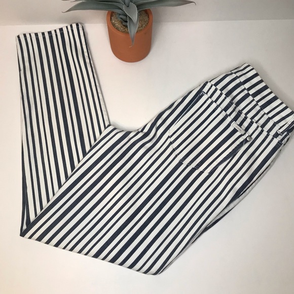 Chico’s So Slimming Striped Girlfriend Jeans - 6 - Picture 10 of 17